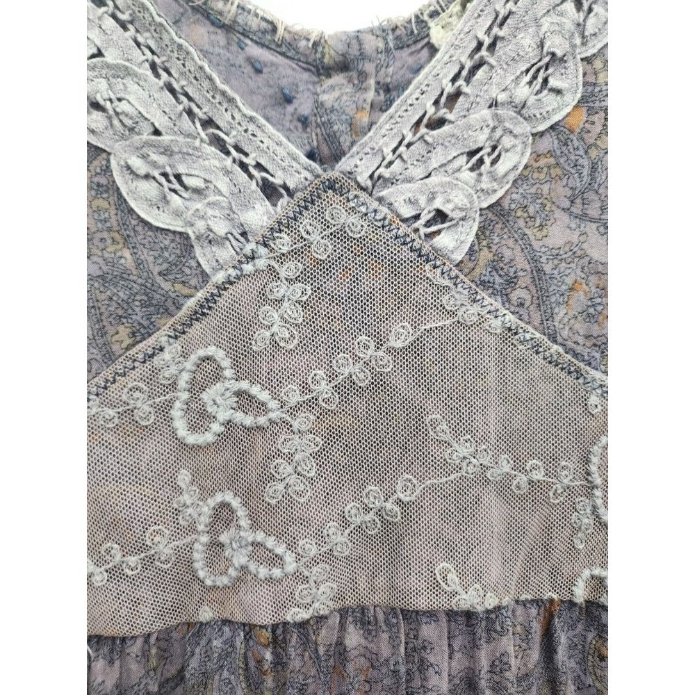 Gimmicks by BKE Womens BOHO Tunic Top Small Gray Paisley Lace Insert Fairycore - Picture 5 of 9